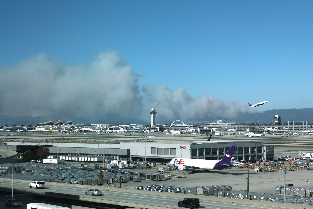 Brush fire in Pacific Palisades area of Los Angeles