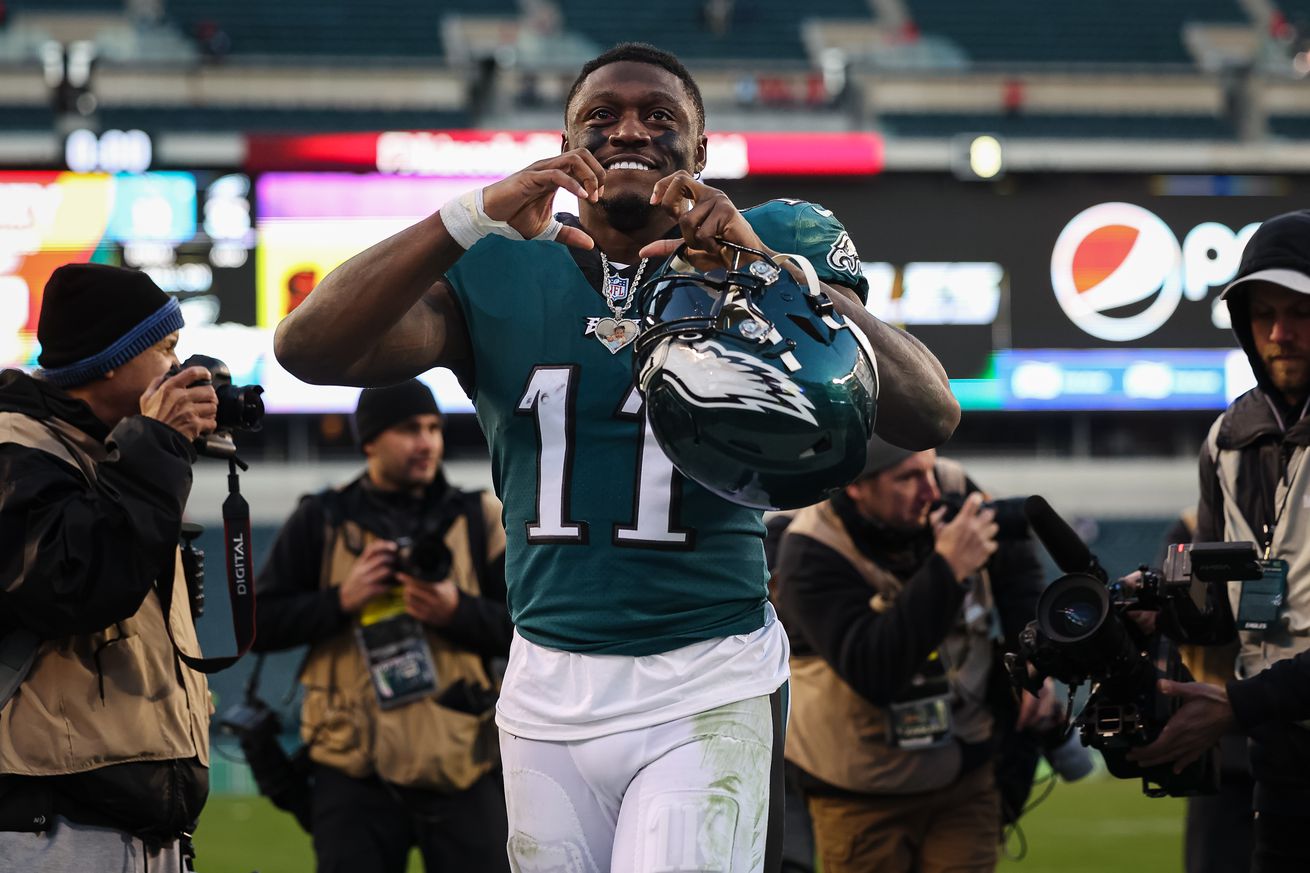 Tennessee Titans v Philadelphia Eagles