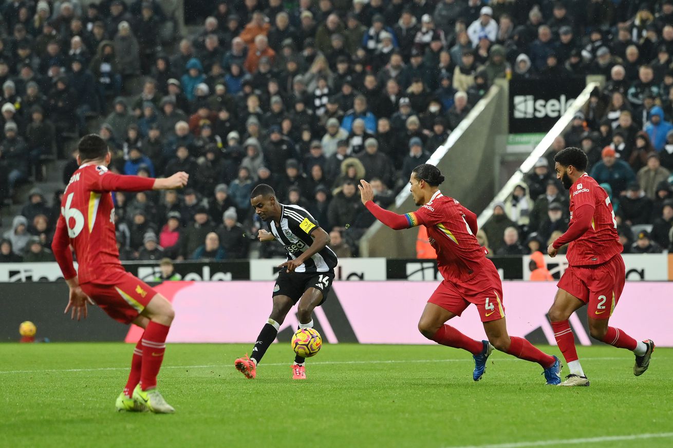 Newcastle United FC v Liverpool FC - Premier League