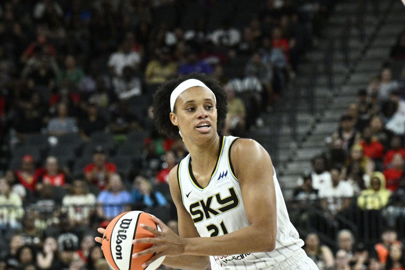 Chicago Sky v Las Vegas Aces