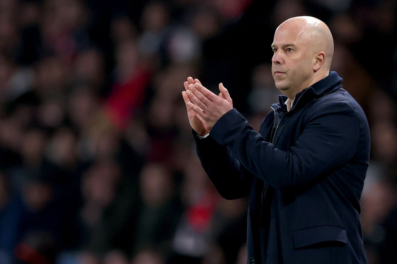 Head Coach Arne Slot of Liverpool during the UEFA Champions League match between Paris Saint Germain v Liverpool at the Parc des Princes on March 5, 2025 in Paris France