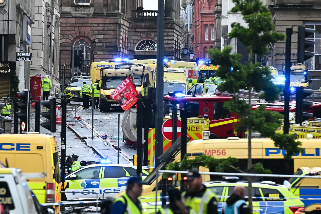 FBL-ENG-PR-LIVERPOOL-PARADE-INCIDENT