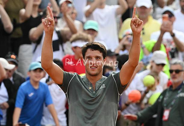 Alexander Zverev v Luciano Darderi